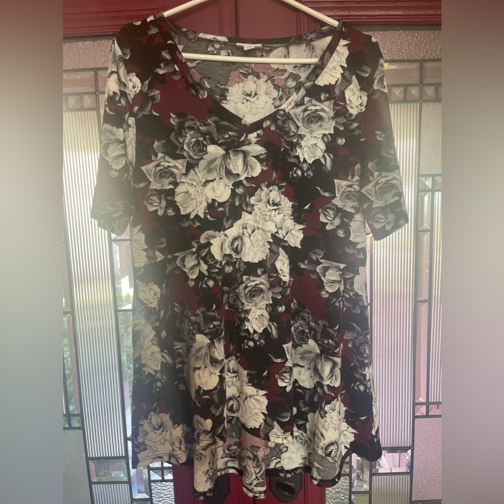 Floral LuLaRoe Top